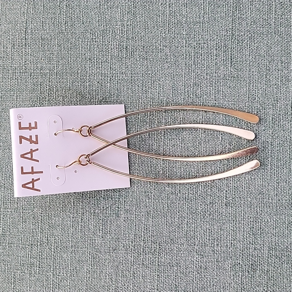 FASHION EARRINGS
